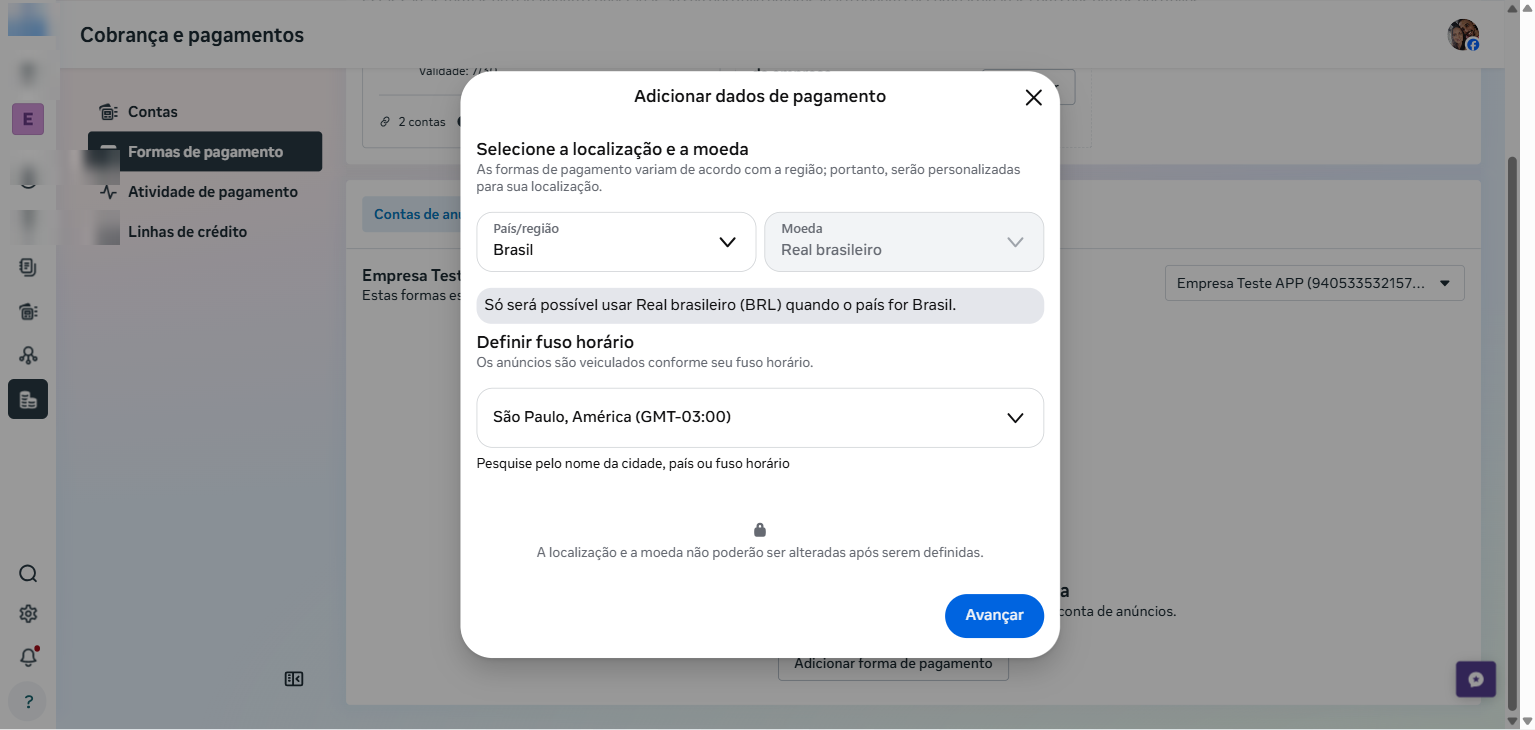 Formulário de adicionar dados de pagamento com país e moeda
